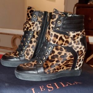 Le Silla leopard high tops